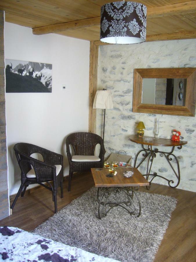 A La Bouge'Hotes Bellentre Dış mekan fotoğraf